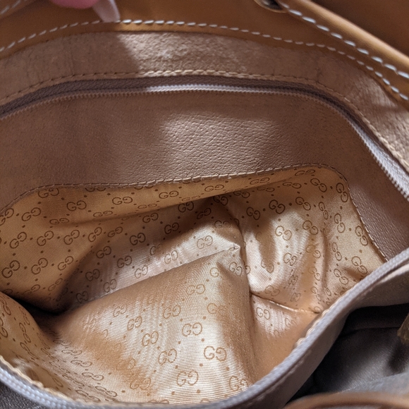 * SOLD *  Authentic Vintage 1980s Gucci Bucket Bag - Picture 14 of 16